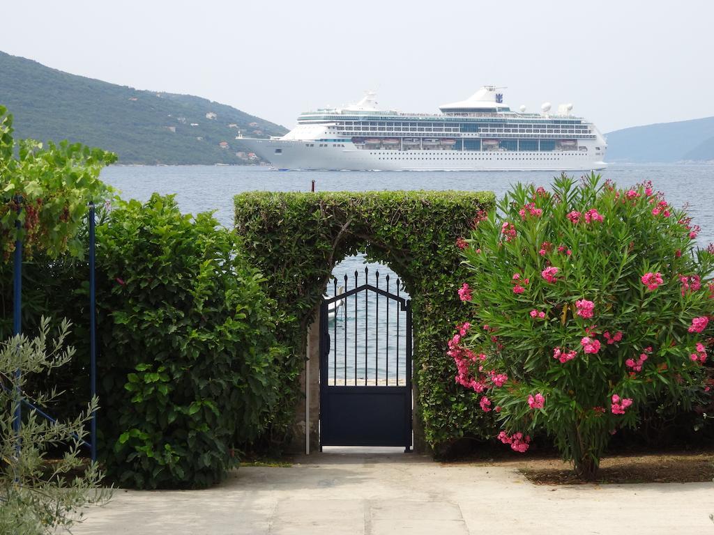 Apartments Odesa Herceg Novi Exteriör bild