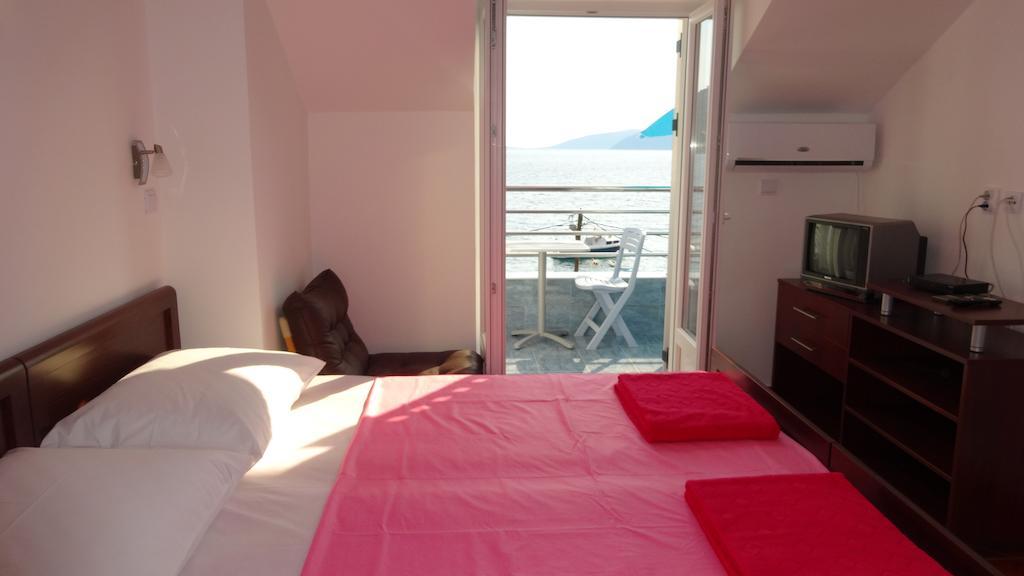 Apartments Odesa Herceg Novi Exteriör bild